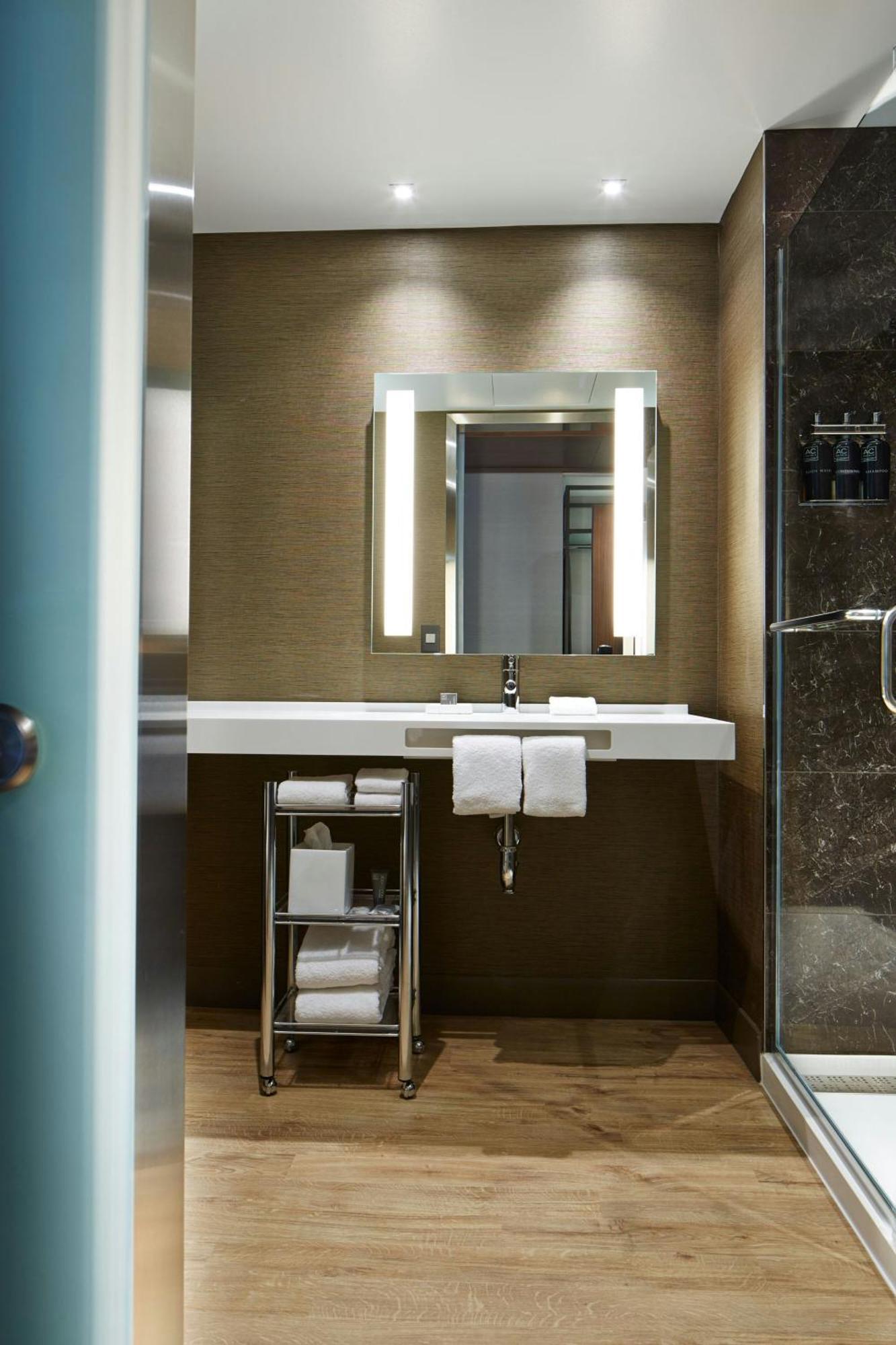 Ac Hotel By Marriott Portland Downtown, Or Экстерьер фото